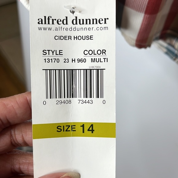 NWT Alfred Dunner Women's Plaid Button Down Shirt SIZE 14 PLUS SIZE - Picture 9 of 9